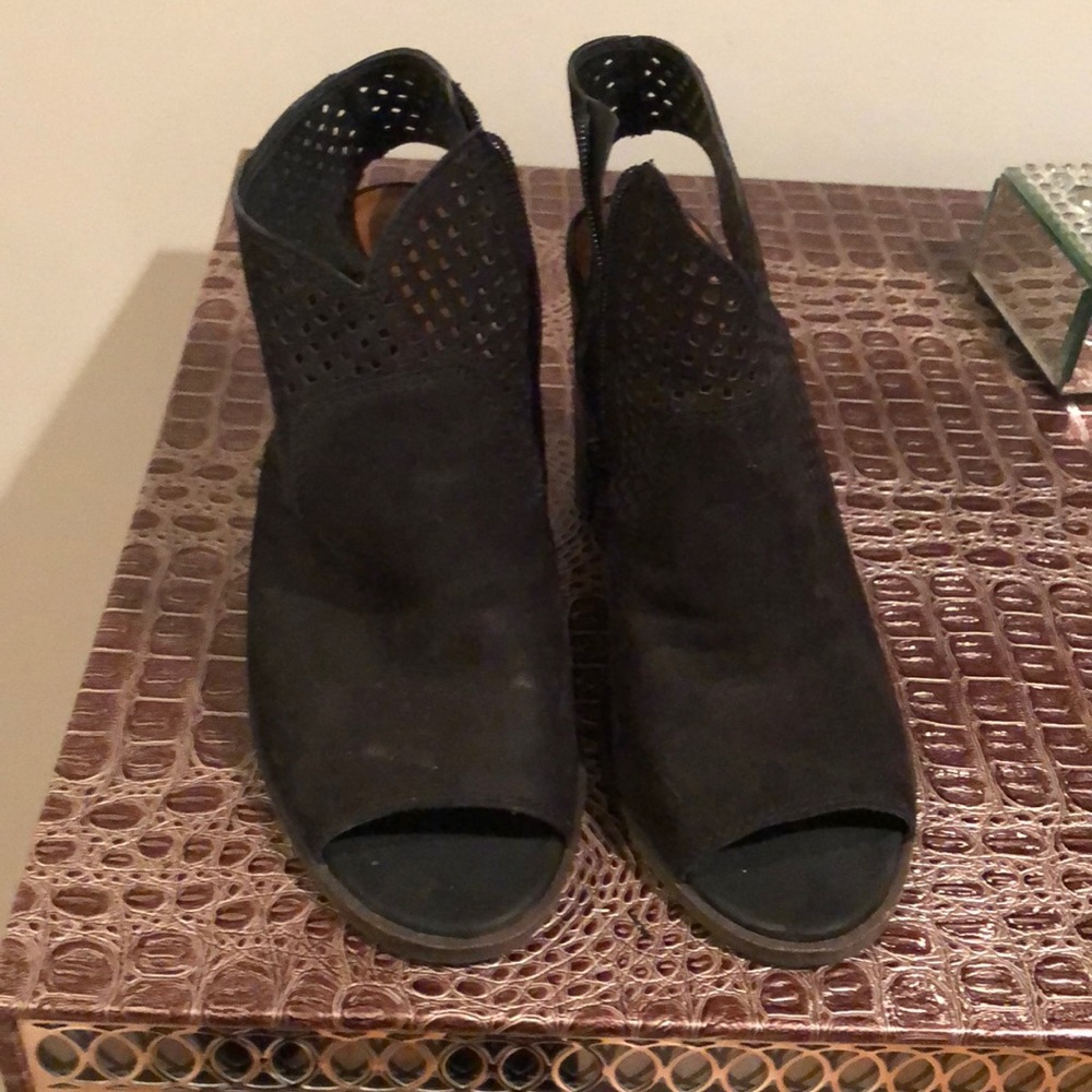 Lucky brand shoes black suede